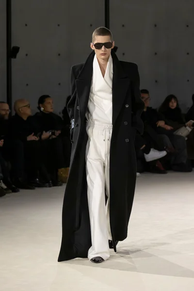 Look 20